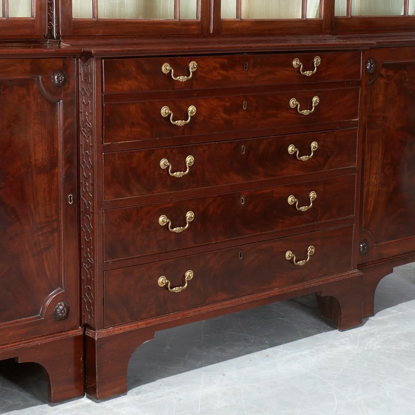 18th Century George III Mahogany Breakfront Bookcase - Image 6