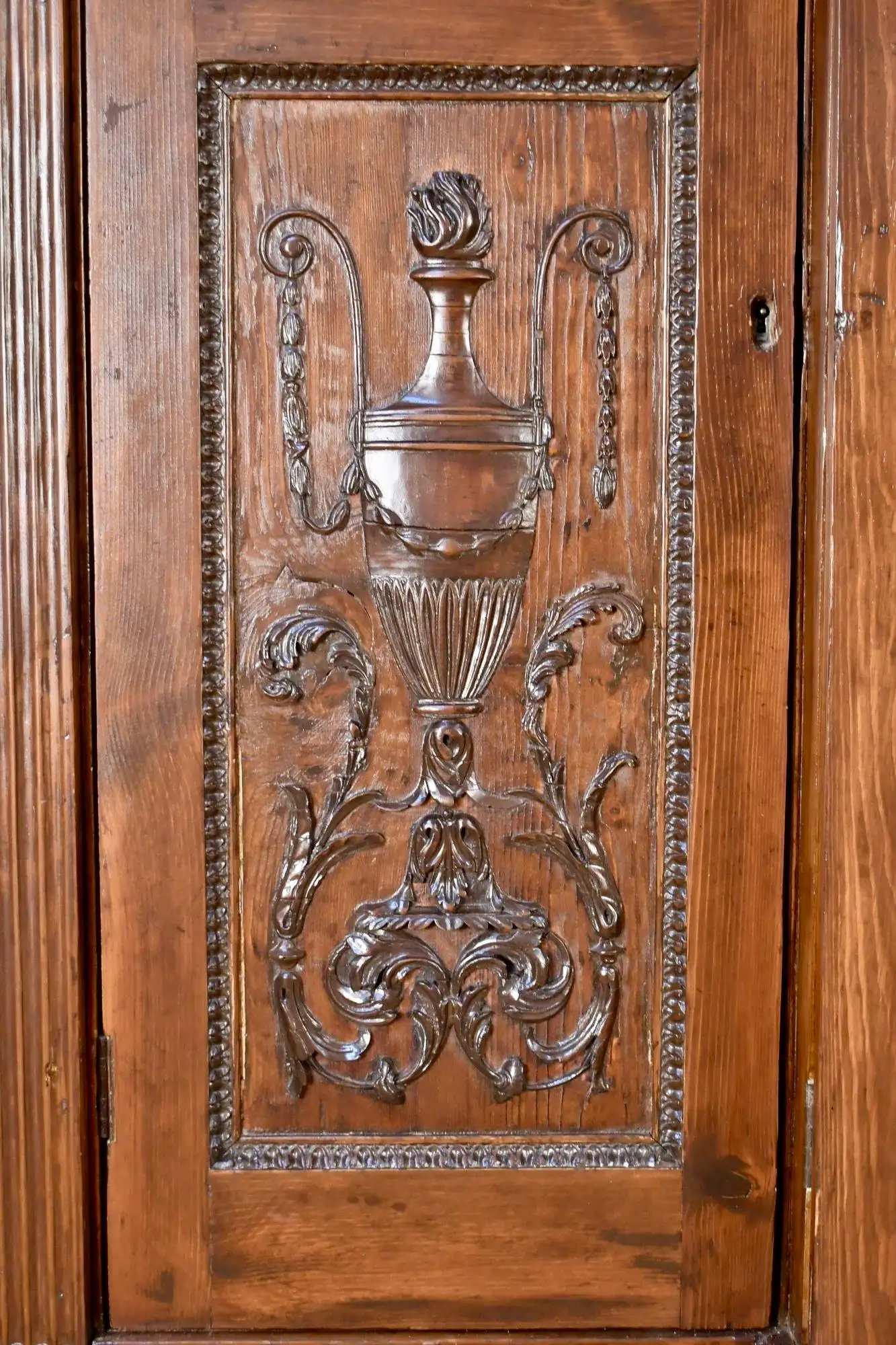 Early 19th Century English Pine Breakfront Cabinet - Image 4