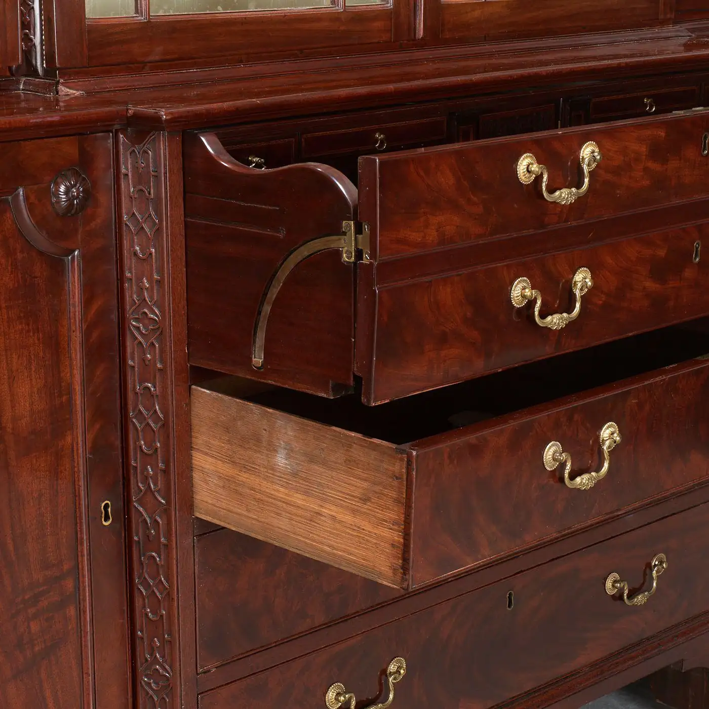 18th Century George III Mahogany Breakfront Bookcase - Image 4